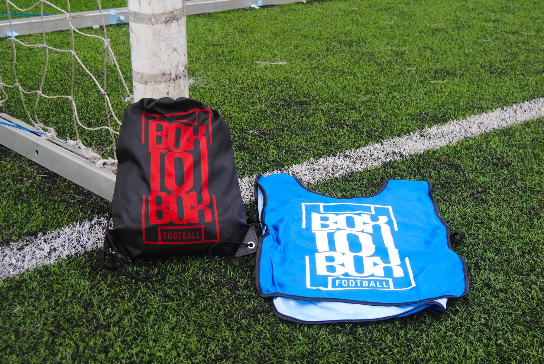 Box To Box blue training bibs being tested during a Sydney football training session, photo 1